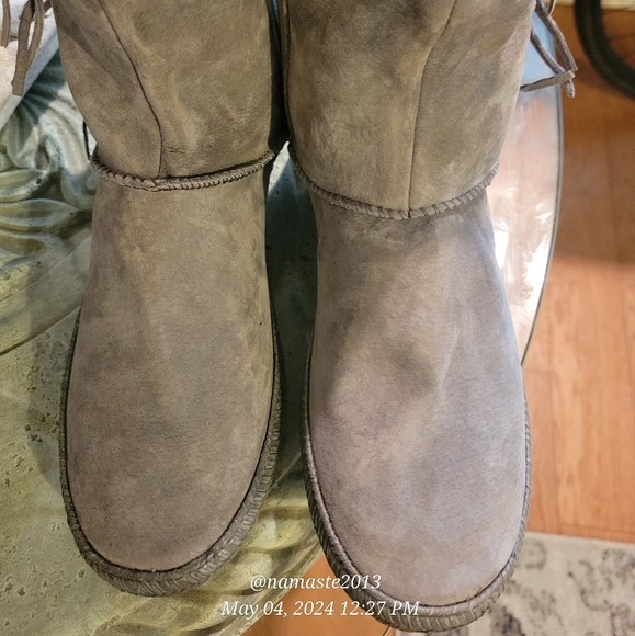 UGG Mammoth Moccasin Womens Gray Water Resistant Suede Tall Fringe Boots #761 - Picture 6 of 15